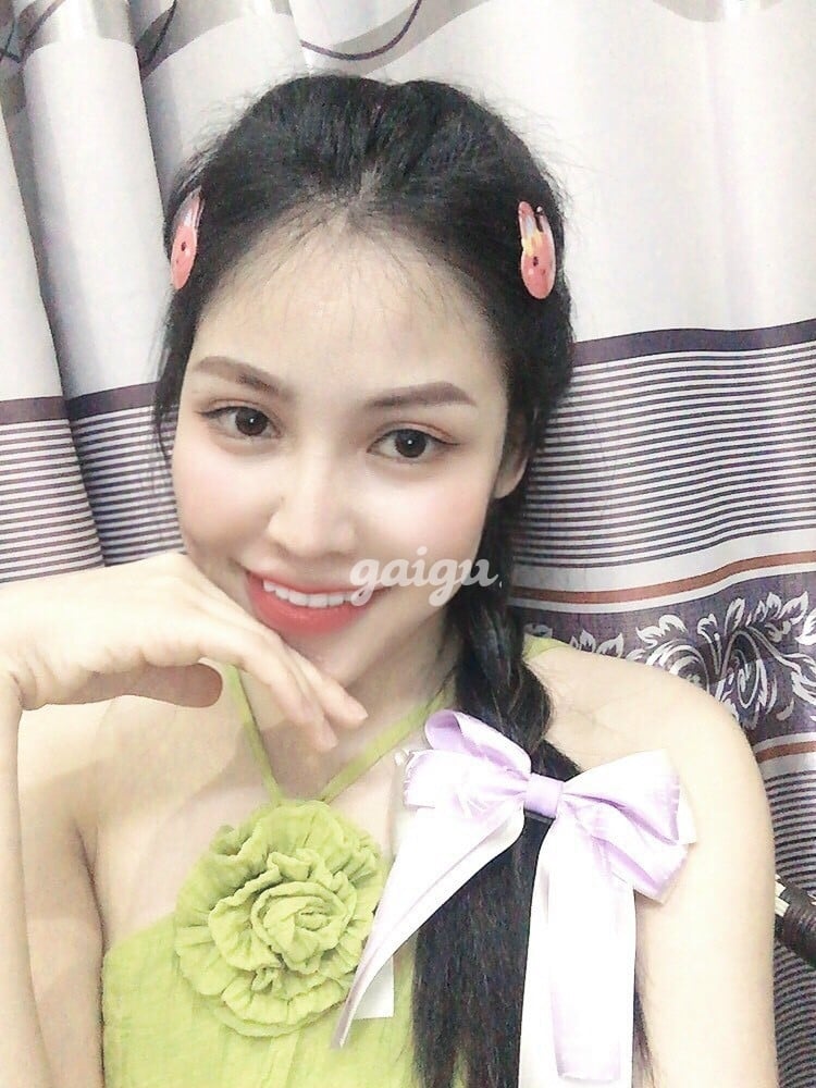 NGỌC HÂN – VÚ KHỦNG – CỰC XINH – NON TƠ .