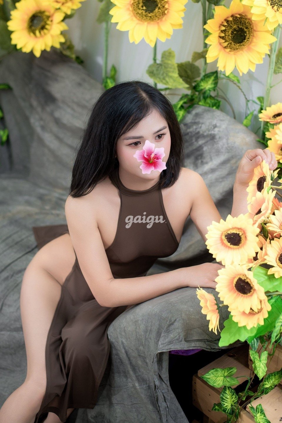 Bé Thuỷ – Gương Mặt Mới, Trẻ Rẻ Đỉnh Nhất Phân Khúc