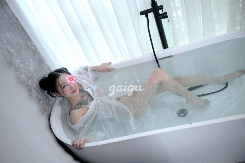 ❤️TƯỜNG VY❤️ 2k4 Lần đầu làm web . Sevice khủng ❤️❤️