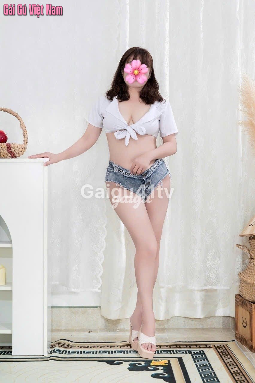 NGỌC PHƯƠNG – GÁI NGOAN – DÂM – LÀM TÌNH NHƯ NGƯỜI YÊU