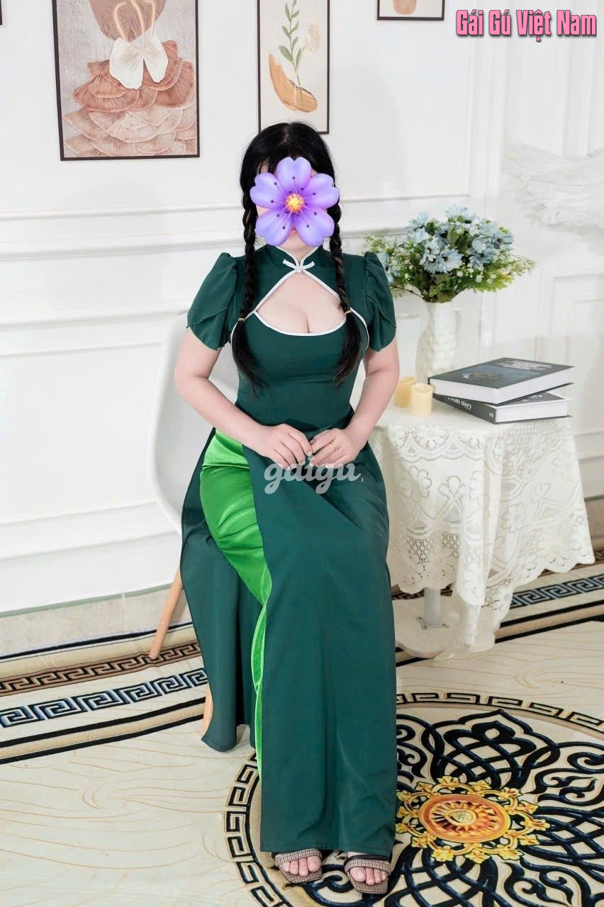 Cô giáo Trà My_ Nhẹ nhàng tình cảm
