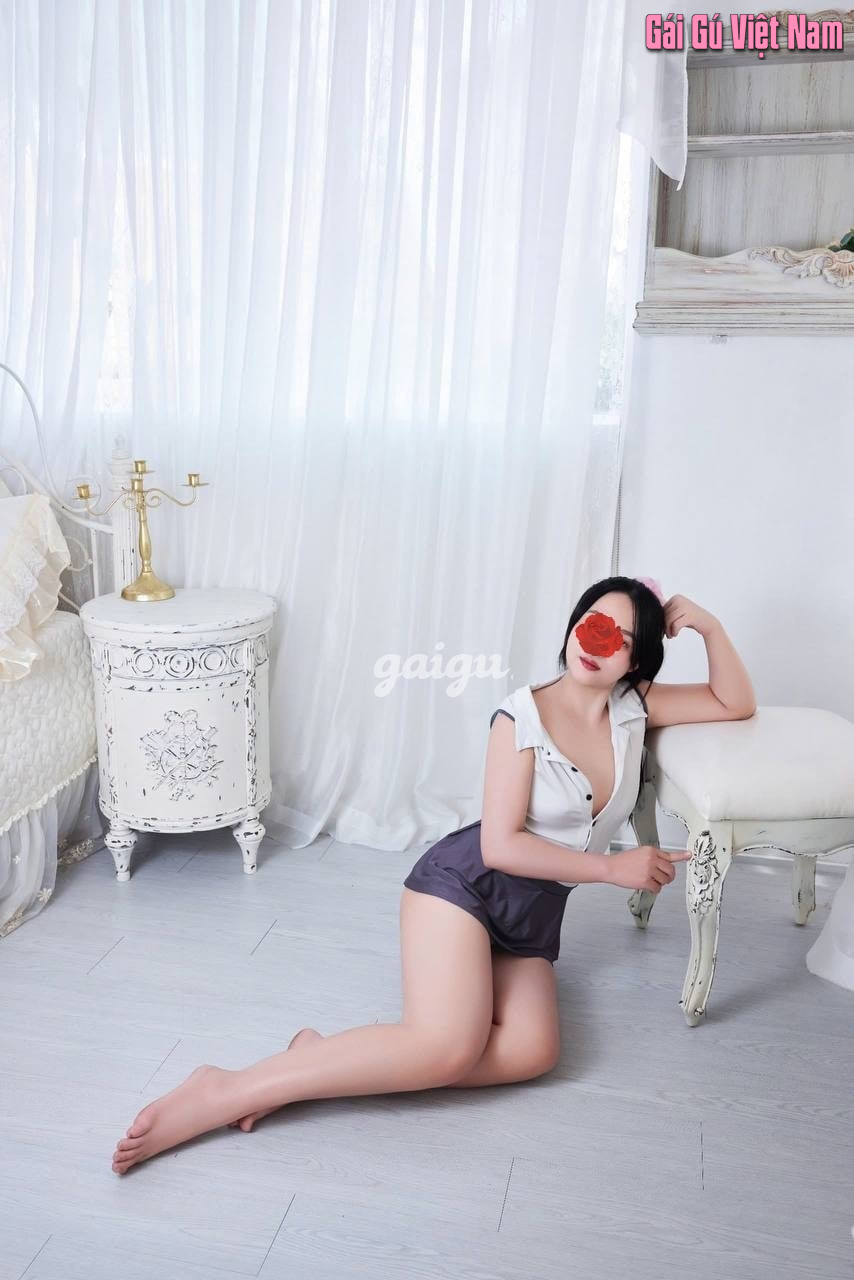 Bé Trinh người tình thư ký