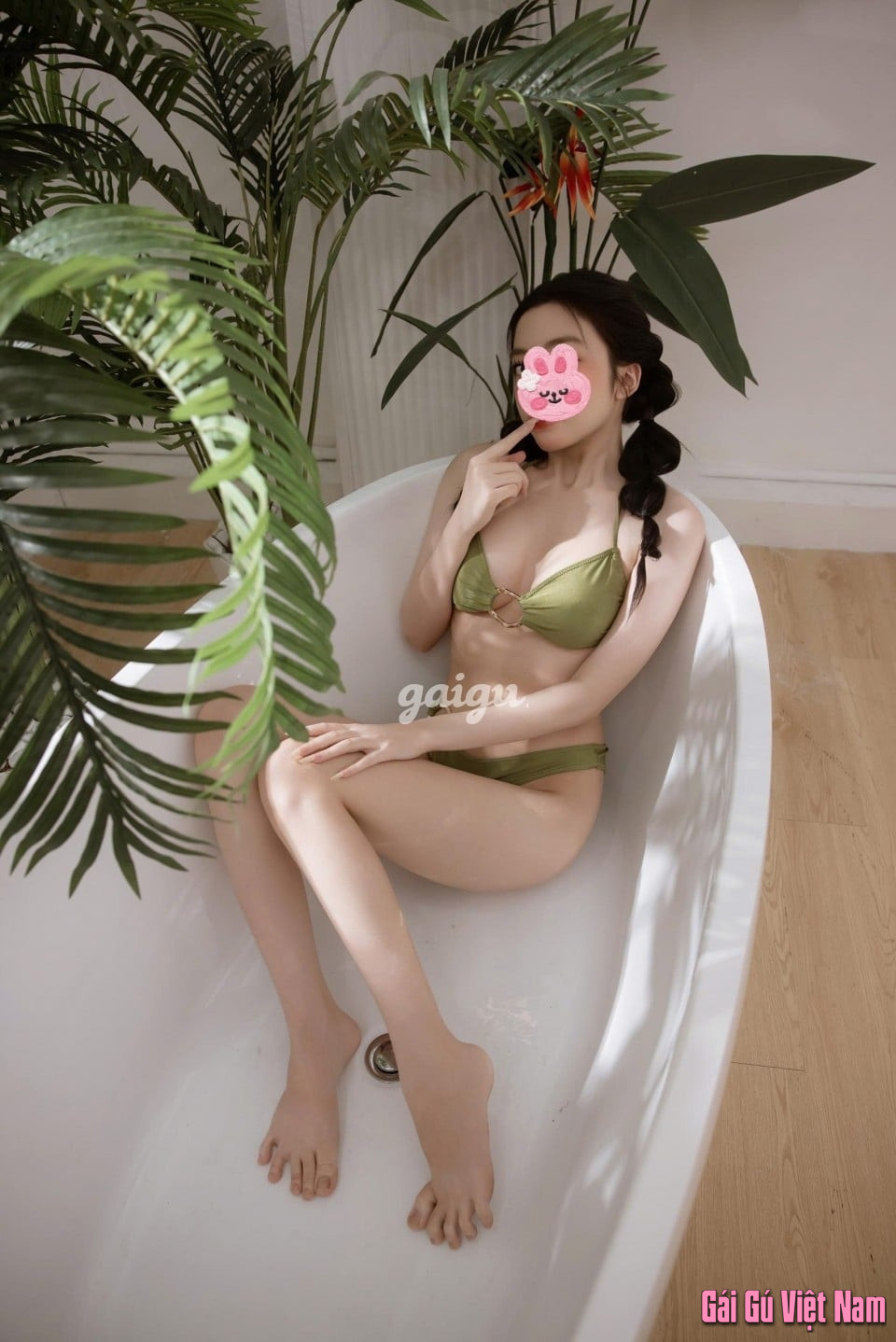 NGOC ANH 2k4 – Da Trắng,Cao 166,Ngọt Ngào,Quyến Rũ