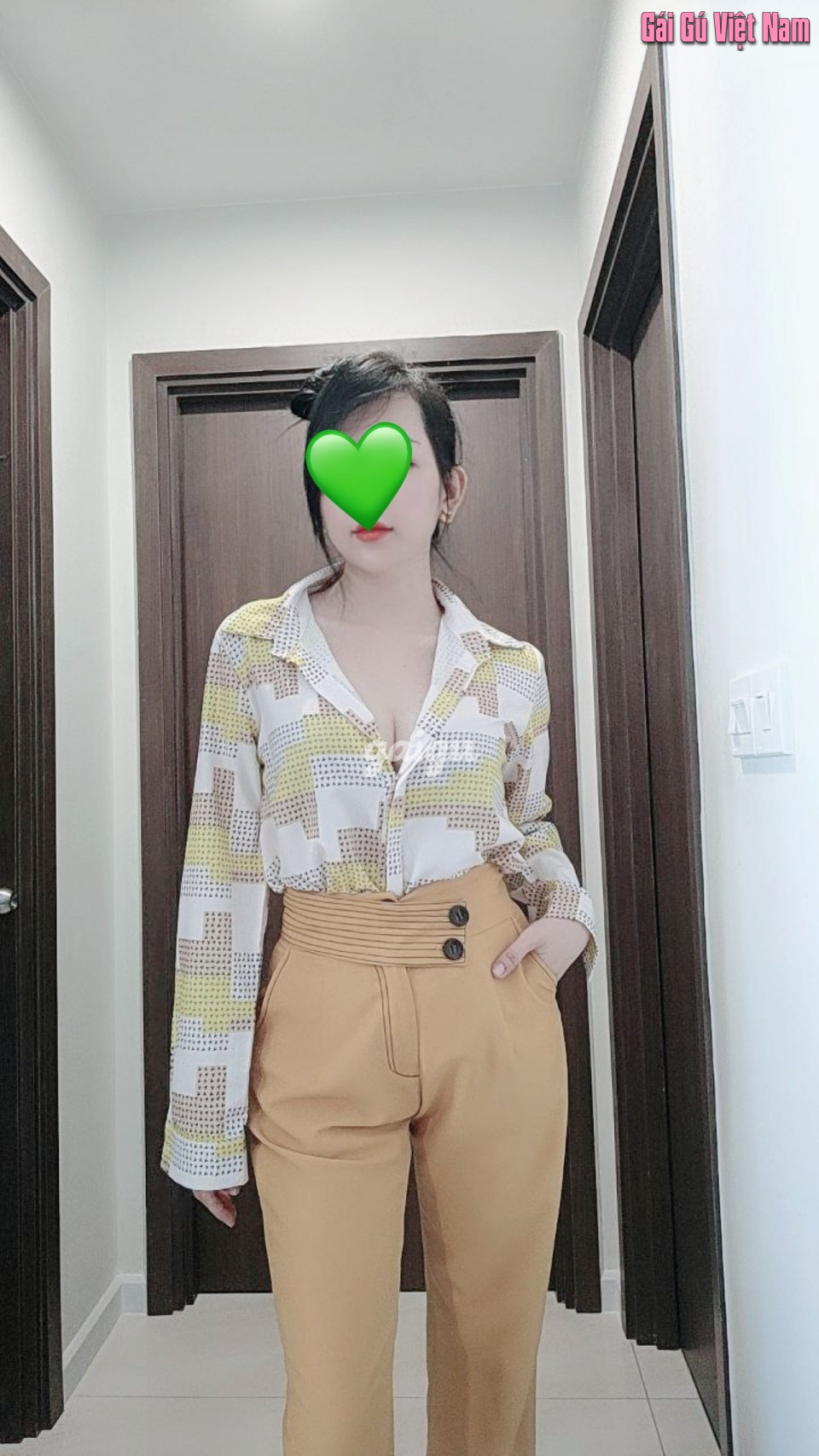 Hot girl 1m65 ( hương Trang ) da trắng nỏn, dáng chuẫn, mặt xinh.